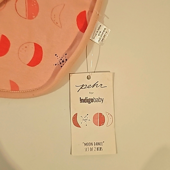 Pehr for Indigobaby Babygirl bibs - Picture 4 of 5